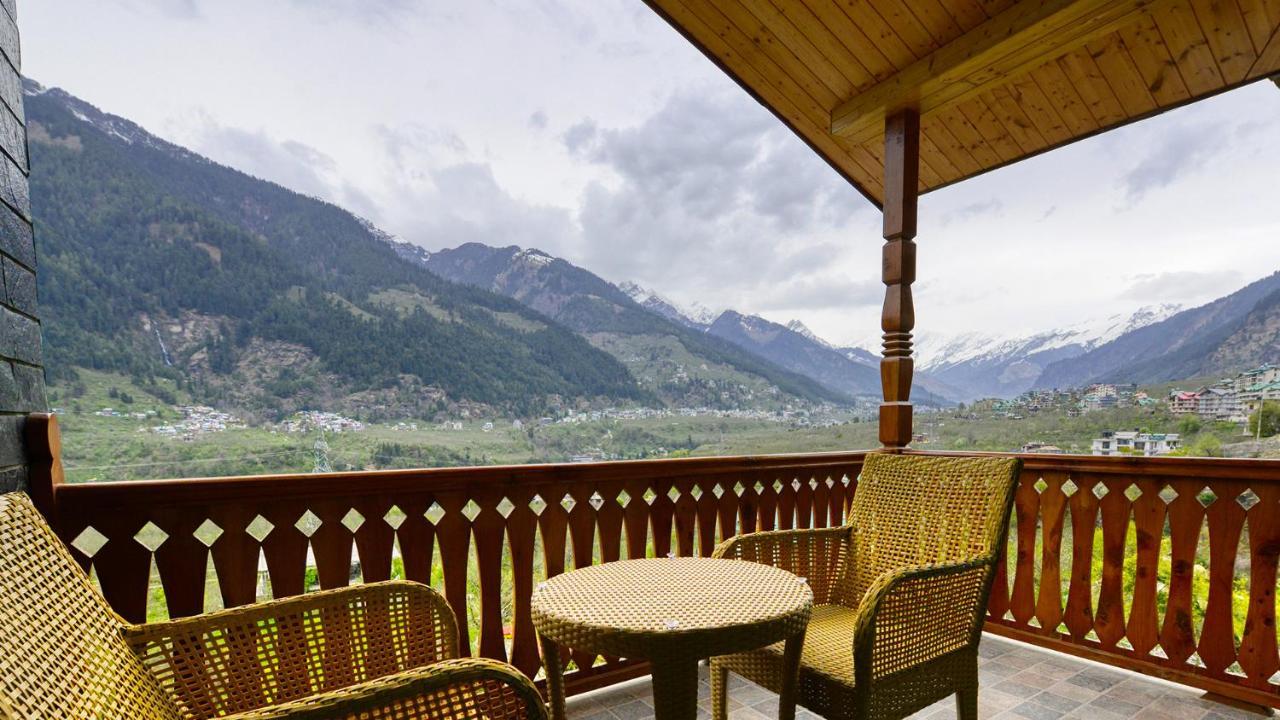 Clarks Inn Suites, Manali Exterior photo